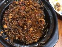 肥肠粉丝煲-胡子饮食店