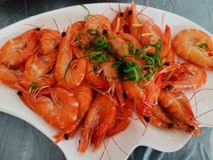 -覃记海鲜美食餐厅