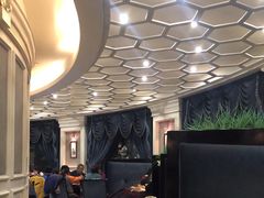 -蓝鲸大酒店旋转餐厅