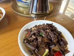 -芦茨金富饭庄·25年老字号·专做稻草鸡