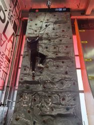 -嗨翻Hi-Fun竞技主题乐园·蹦床团建生日聚会(五棵松华熙店)