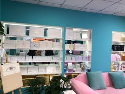 -斐尔国际皮肤管理中心