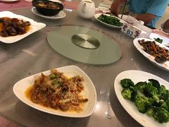 -蜈支洲岛珊瑚酒店临海阁中餐厅