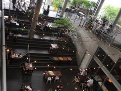 -ROAST coffee & eatery