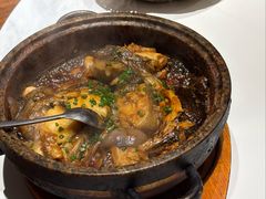 石锅碟鱼头-新海渔港·胶东海鲜家常菜·家宴(奥体中心店)