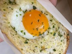 太阳蛋培根烤吐司-星巴克(古象大酒店店)