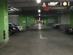 -五月花生活广场-停车场
