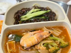 -贵宾庄炸酱面·韩式料理(高区店)