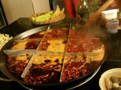 -岗上渣渣老火锅(两路口店)