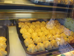 -天品味 一口吃榴莲泡芙