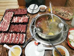 鸳鸯锅-潮牛潮汕牛肉火锅(旺角大学城商业街店)