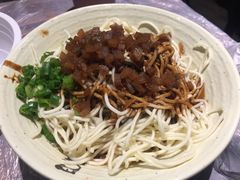 原味凉面-巴厘龙虾·榜首油焖大虾(音乐学院·沿江酒馆店)