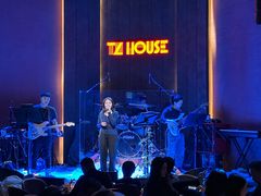 -TZ House音乐现场(来福士中心店)