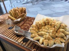 -Dough&Joe团憩(瑞虹天地月亮湾店)