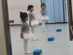 -梧桐花语舞蹈培训中心(潞城校区)