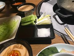 -三人行骨头王火锅(长寿店)