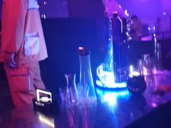 -赛博LIVE SHOW酒吧