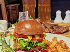 -宝莱纳啤酒花园餐厅PAULANER BRAUHAUS Nanjing(广州路店)