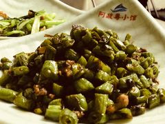 橄榄肉碎四季豆-阿政粤小馆(中央大街店)
