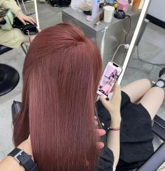-IU潮牌·SALON