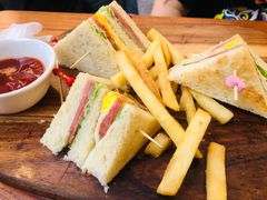 Club&nbsp;sandwich&nbsp;-大书房咖啡(中传国交店)