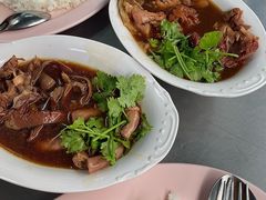 -Kha Mu Charoensang(Silom)