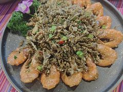 -香巴拉云南餐厅(华莱坞店)