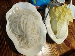 米粉-食爺炭炉鸡煲·烧烤