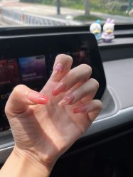 -UGIRL有个美甲