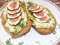 无花果手撕鸡肉tapas-Toris(LuOne凯德晶萃广场店)