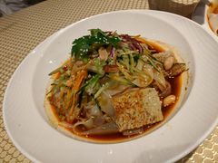 新疆凉皮-巴扎美食·新疆菜·西域歌舞表演餐厅(新疆大厦店)