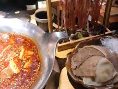 -湊湊火锅·茶憩(杭州湖滨银泰in77店)