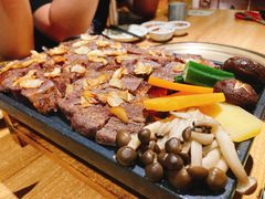 -炼火烤肉店
