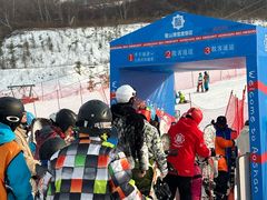 -鳌山滑雪度假区
