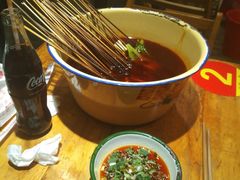 -拈签一笑黄牛肉辣卤串串