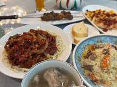-汗腾格里·风味餐厅(新疆驻京办店)