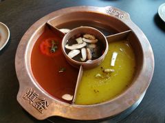 -滇釜火锅·能喝汤的火锅(车公庄店)