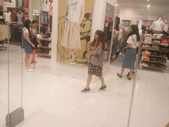 -优衣库(广州天河领展广场店)