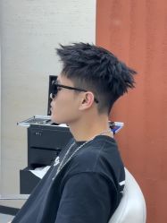 -尤司男士国潮理发馆