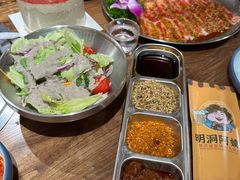 -明洞阿姨·韩式酱蟹烤肉·创意料理(三元桥店)