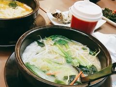 -灵芝妹子海鲜米线(瓦房店新玛特店)