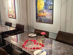 -LESCEDARS Brasserie Bistro香柏树
