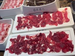 -来龍儿鲜切牛肉自助老火锅