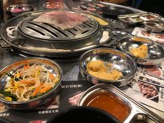 -唯成•韩国炭火烤肉 유성고기