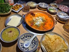 -洱火云南酸菜牛肉火锅(石景山当代商城店)