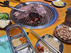 -唯成•韩国炭火烤肉 유성고기