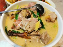 鸭架烧汤-阿英煲(凉城路店)