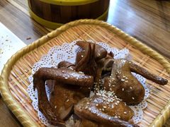金牌盐焗乳鸽-粤港餐厅(禹州商业广场店)