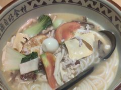 -蒙自源米线大王(东站店)
