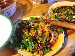 -拈签一笑黄牛肉辣卤串串